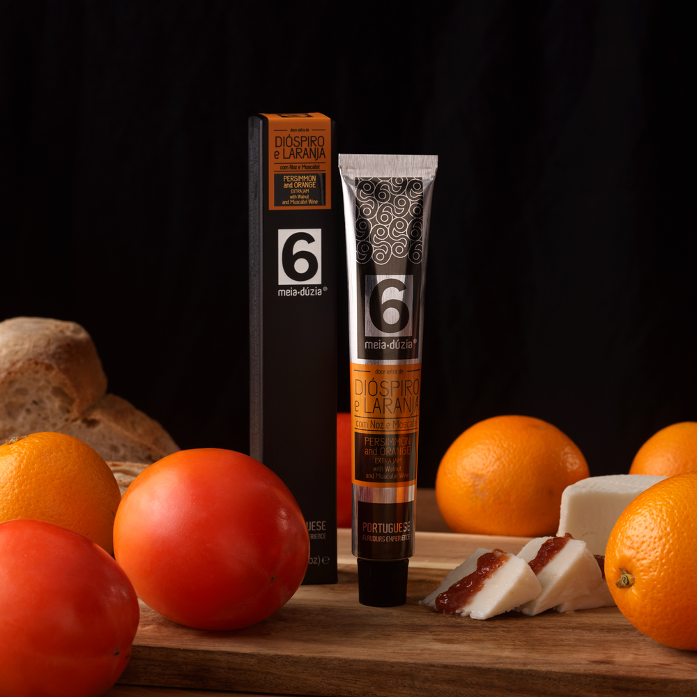 
                  
                    Confiture Extra de Kaki et d’Orange avec Noix et Muscat
                  
                