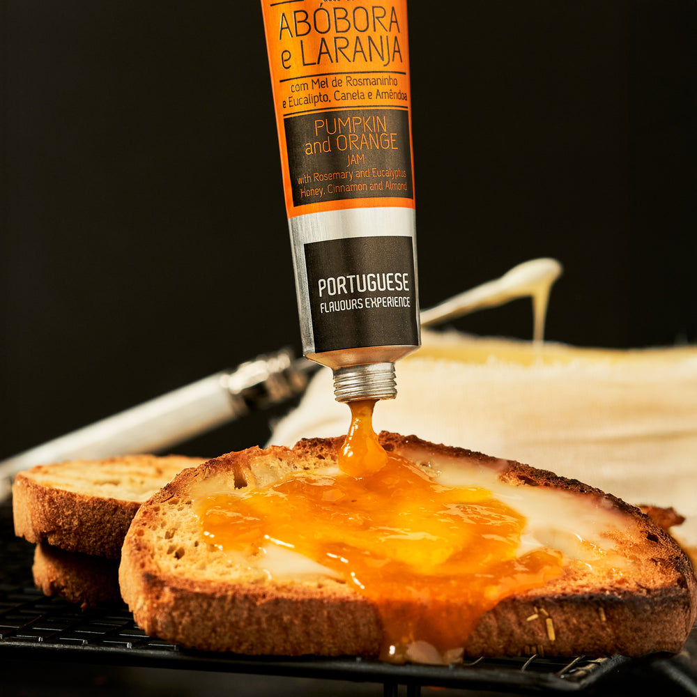 
                  
                    Confiture de Citrouille et d’Orange, Miel de Romarin et d’Eucalyptus, à la Cannelle et au Amande
                  
                