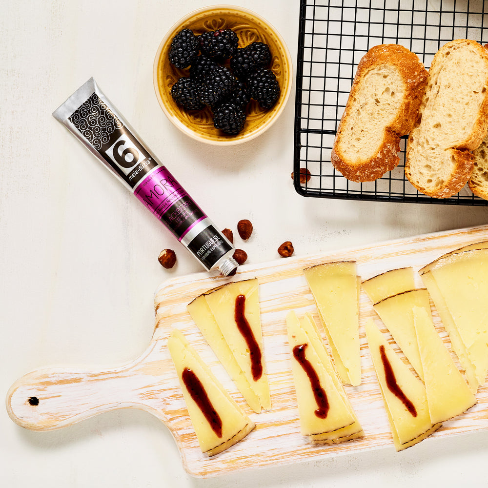 
                  
                    Confiture Extra de Mûre avec Noisette et Muscade
                  
                