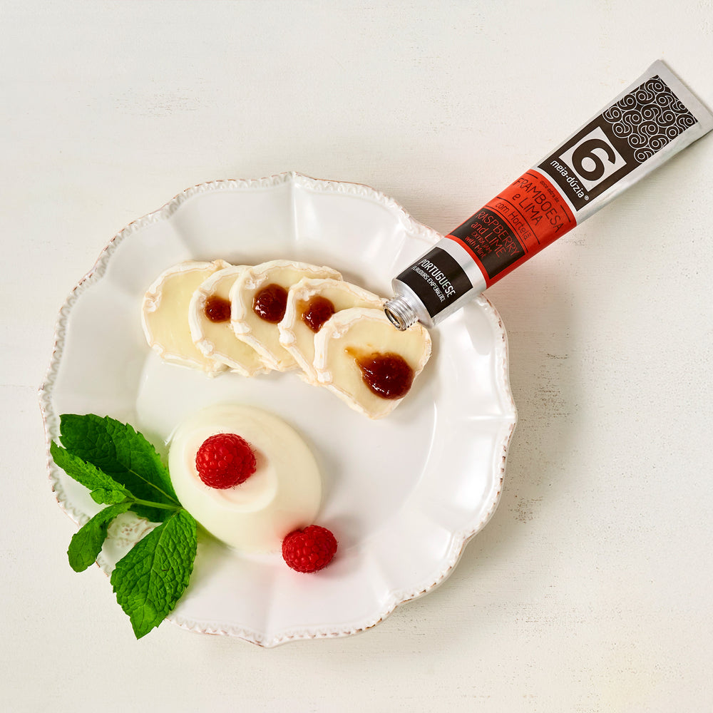 
                  
                    Confiture Extra de Framboise et Citron Vert à la Menthe
                  
                