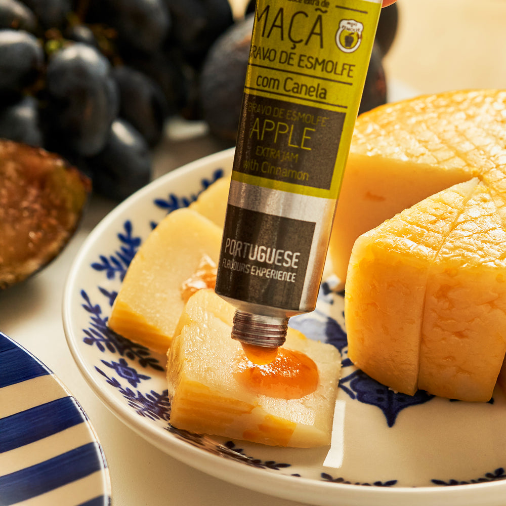 
                  
                    Confiture Extra de Pomme Bravo de Esmolfe à la Cannelle
                  
                