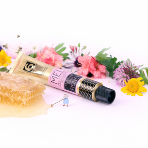 
                  
                    São Valentim | Box Doce Amor: Mel + Chá Aromático + Crackers
                  
                