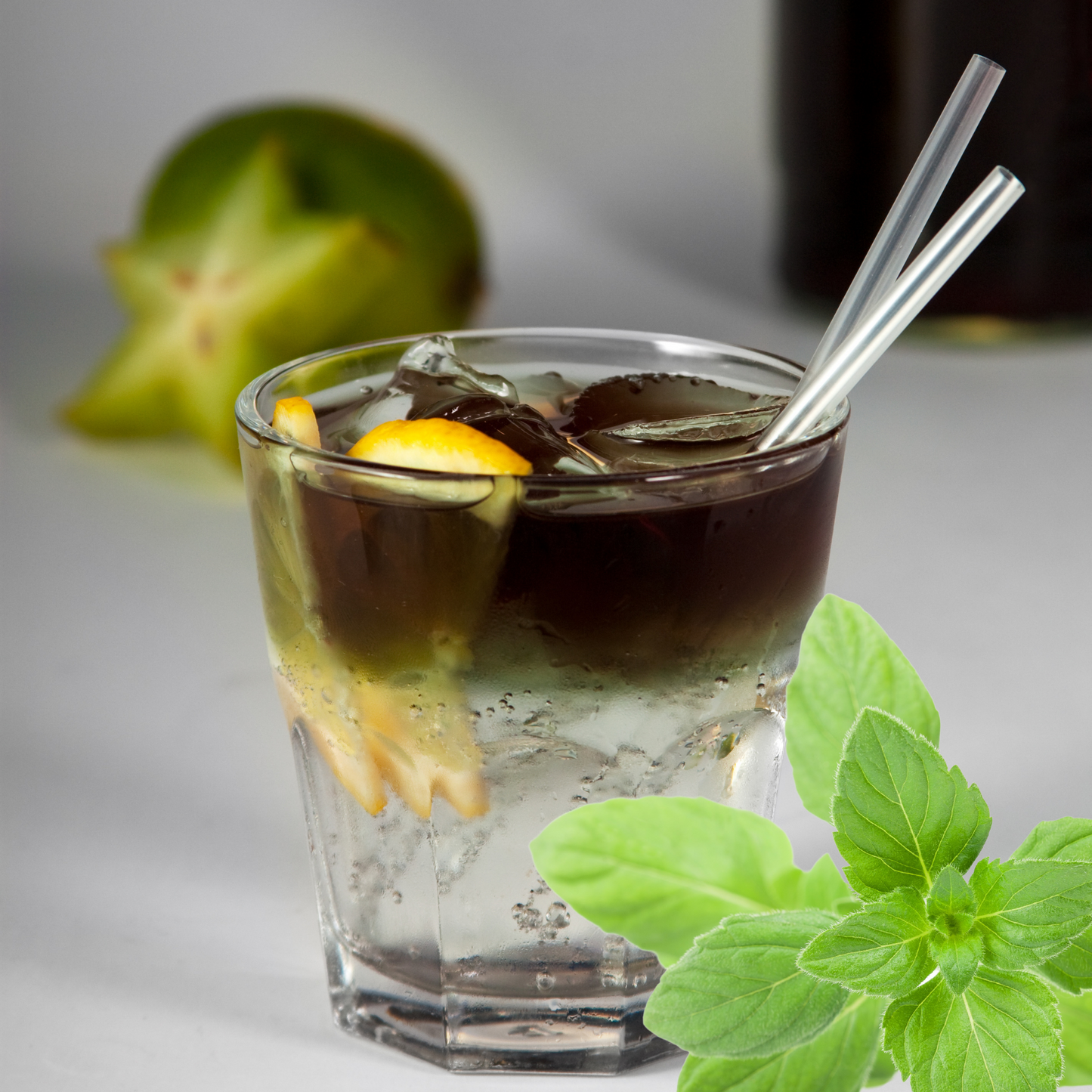 Licor artesanal de Poejo meia.dúzia